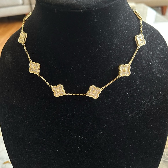 Gold & crystal 10 motif necklace - Picture 1 of 3